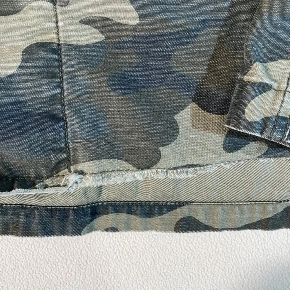 Levis Jacket Med Camo Military Style Y2K Vintage 90's Cotton Raw Front Hem Denim - Picture 8 of 13